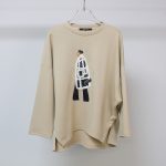 Sukongfashion NO.15625 Air Layer Women's Long Sleeve T-shirt with Towel Embroidery and Silver Foil Print-Apricot