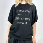 Sukongfashion NO.16157 Women's Round Neck Short Sleeve T-shirt with Lace Patchwork and Letter Print-Black-1